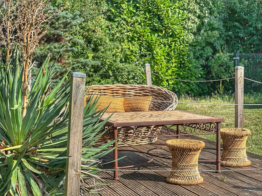 Terrasse spa chambre d'hôtes Isère